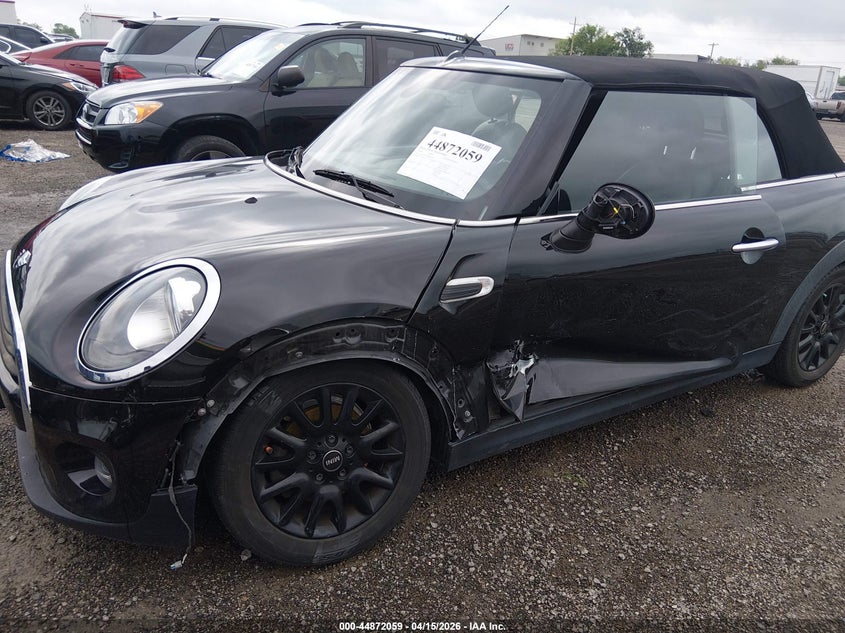 2016 Mini Convertible VIN WMWWG5C50G3C18975 IAAI salvage auction — SIDE, Salvage Title, sold $1,550 on 2026-08-01 (photo 6)