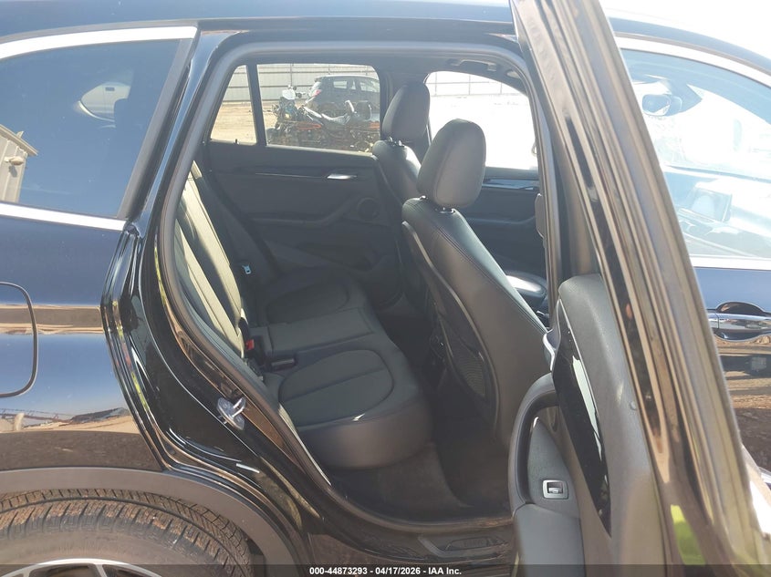 2016 BMW X1 VIN WBXHT3Z33G4A48156 IAAI salvage auction — FRONT END, Clear (Oklahoma), sold $25 on 2026-07-30 (photo 8)