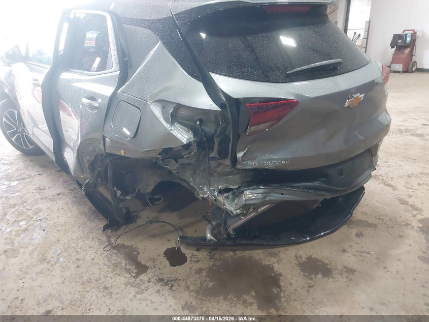 2026 Chevrolet Trailblazer VIN KL79MPSL8TB146454 IAAI salvage auction — FRONT & REAR, Scrap (Michigan), sold $800 on 2026-07-30 (photo 6)