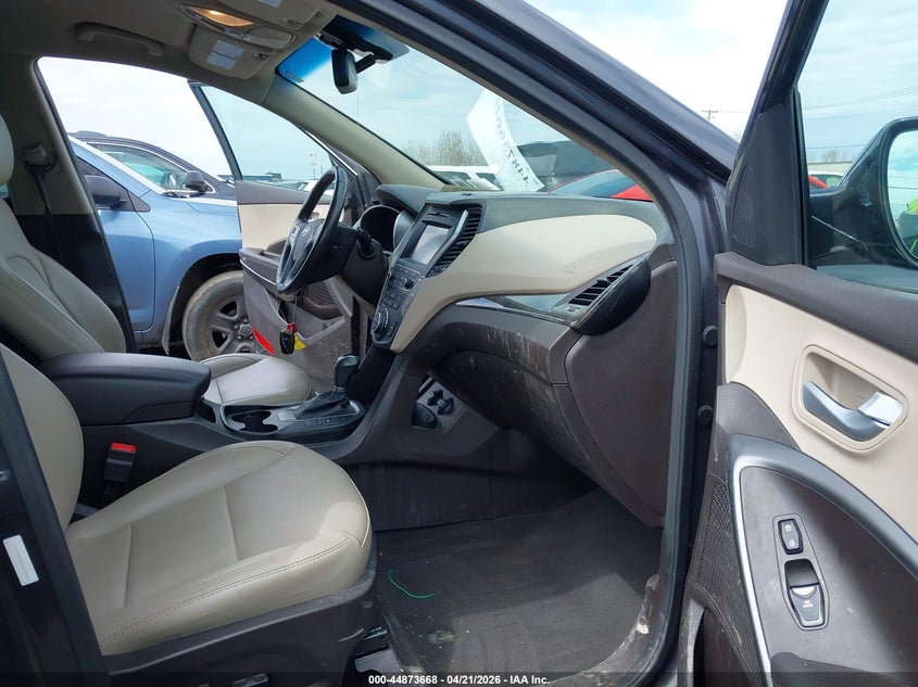 2017 Hyundai Santa fe VIN 5XYZUDLB2HG484484 IAAI salvage auction — REAR END, Mv-907A (New York), sold $2,250 on 2026-07-22 (photo 5)