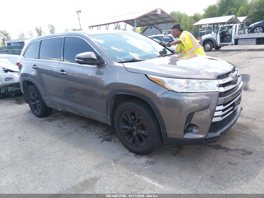 2018 Toyota Highlander VIN 5TDBZRFH6JS892799 IAAI salvage auction — FRONT END, Salvage - Greater Than 75% (Maryland), sold $6,275 on 2026-07-30 (photo 1)