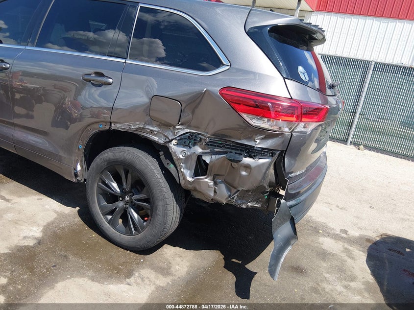 2018 Toyota Highlander VIN 5TDBZRFH6JS892799 IAAI salvage auction — FRONT END, Salvage - Greater Than 75% (Maryland), sold $6,275 on 2026-07-30 (photo 6)