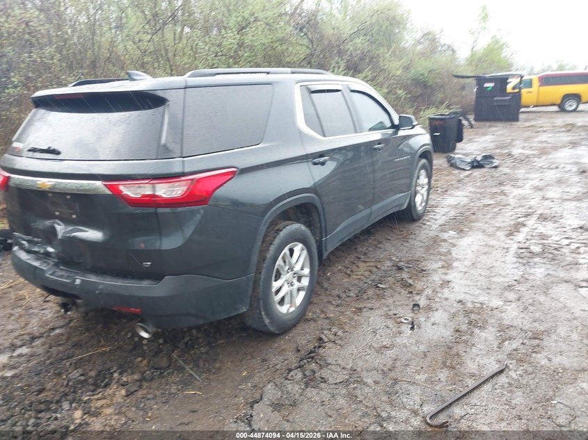 2019 Chevrolet Traverse VIN 1GNEVHKW5KJ317087 IAAI salvage auction — REAR END, Salvage (Ohio), sold $25 on 2026-07-31 (photo 4)