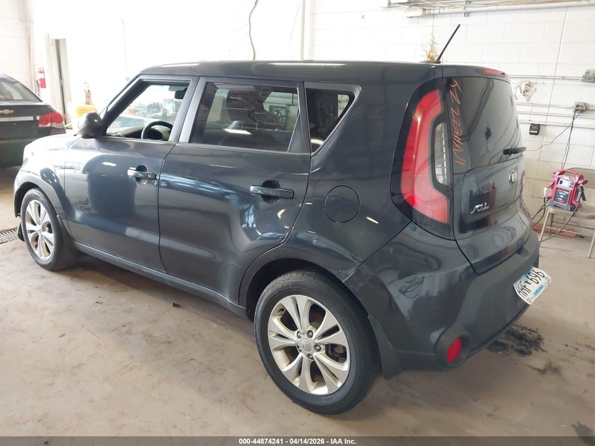 2015 Kia Soul VIN KNDJP3A56F7149038 IAAI salvage auction — LEFT FRONT, Salvage Title, sold $700 on 2026-07-15 (photo 3)