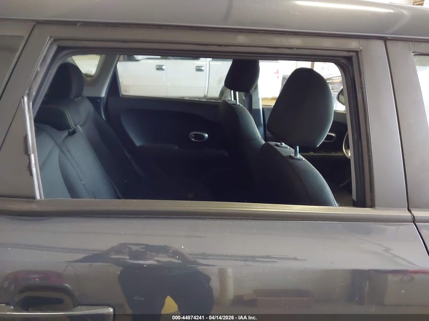 2015 Kia Soul VIN KNDJP3A56F7149038 IAAI salvage auction — LEFT FRONT, Salvage Title, sold $700 on 2026-07-15 (photo 6)
