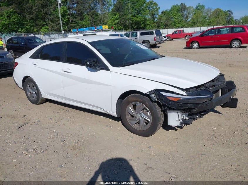 2024 Hyundai Elantra VIN KMHLL4DG3RU657346 IAAI salvage auction — FRONT END, Wait Title, sold $3,800 on 2026-07-23 (photo 1)