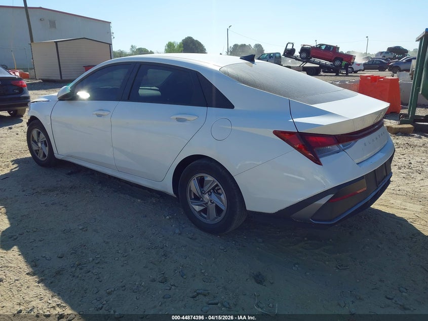 2024 Hyundai Elantra VIN KMHLL4DG3RU657346 IAAI salvage auction — FRONT END, Wait Title, sold $3,800 on 2026-07-23 (photo 3)