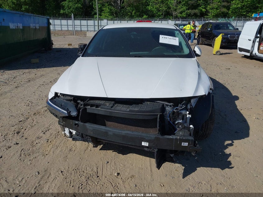 2024 Hyundai Elantra VIN KMHLL4DG3RU657346 IAAI salvage auction — FRONT END, Wait Title, sold $3,800 on 2026-07-23 (photo 6)