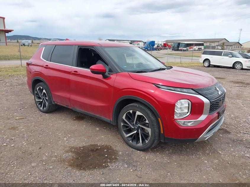 2022 Mitsubishi Outlander VIN JA4J4UA83NZ026724 — IAAI salvage auction photo