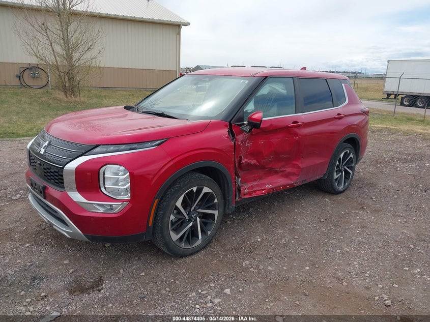 2022 Mitsubishi Outlander VIN JA4J4UA83NZ026724 IAAI salvage auction — LEFT SIDE, Wait Title, sold $7,025 on 2026-07-28 (photo 2)