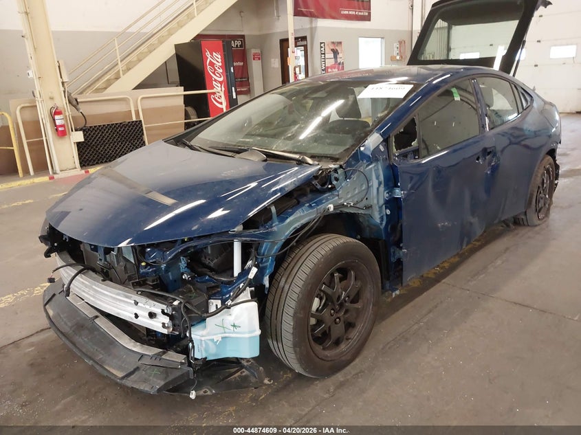 2026 Toyota Prius VIN JTDADABU0T3031301 IAAI salvage auction — FRONT & REAR, Salvage (Oregon), sold $10,650 on 2026-07-09 (photo 6)