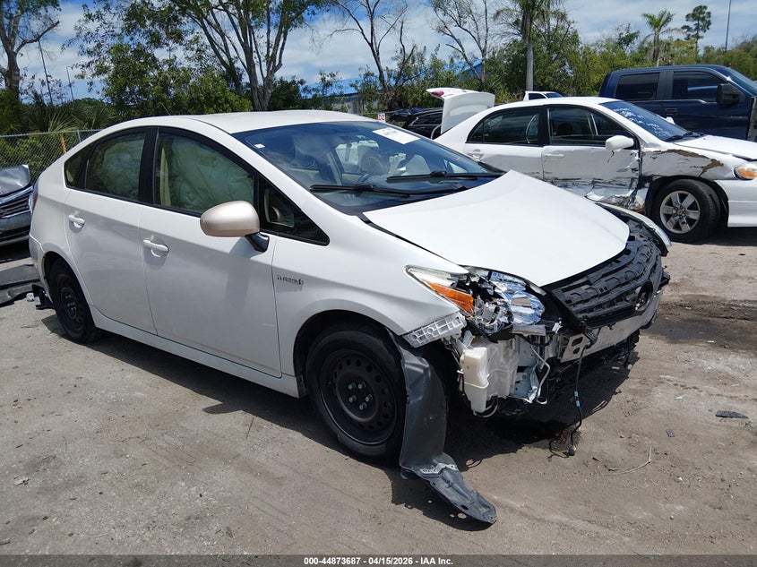 2015 Toyota Prius VIN JTDKN3DU2F0452095 IAAI salvage auction — FRONT END, Wait Title, sold $2,175 on 2026-07-06 (photo 1)