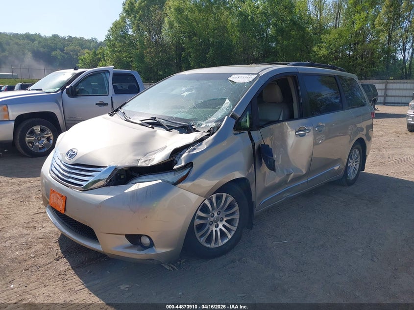 2015 Toyota Sienna VIN 5TDYK3DC8FS679511 IAAI salvage auction — LEFT FRONT, Wait Title, sold $3,950 on 2026-07-15 (photo 6)