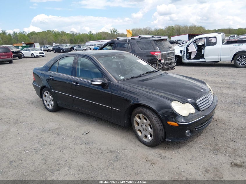 2006 Mercedes-benz C-klasse VIN WDBRF92H66F790695 IAAI salvage auction — NORMAL WEAR, Clear (Michigan), sold $325 on 2026-07-13 (photo 1)