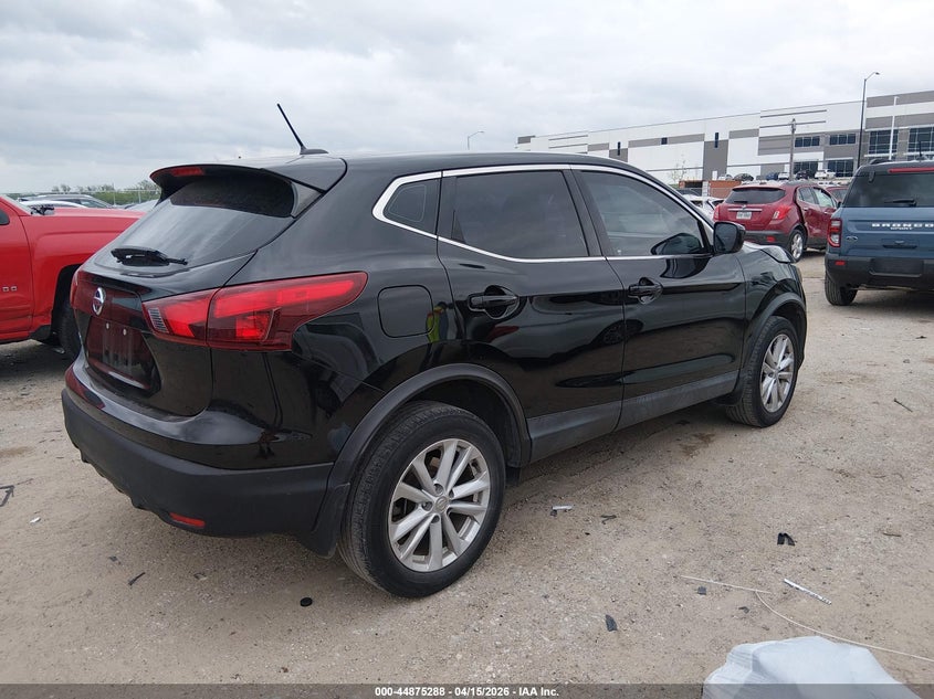 2018 Nissan Rogue VIN JN1BJ1CP6JW165010 IAAI salvage auction — LEFT SIDE, Salvage Title, sold $25 on 2026-07-28 (photo 4)