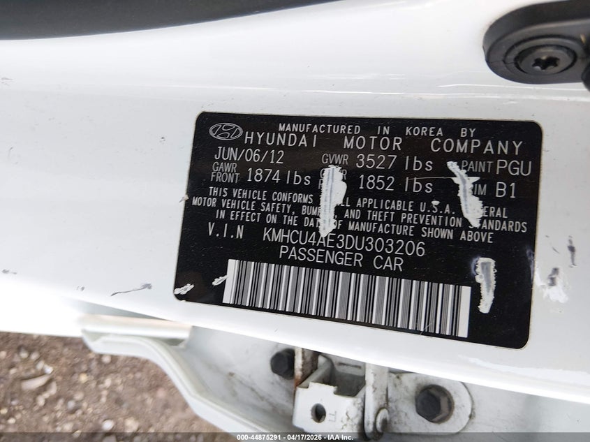 2013 Hyundai Accent VIN KMHCU4AE3DU303206 IAAI salvage auction — FRONT & REAR, Clear (Indiana), sold $300 on 2026-07-22 (photo 9)