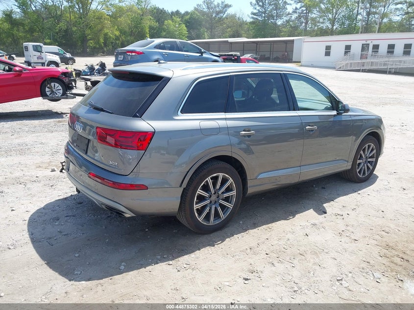 2017 Audi Q7 VIN WA1VAAF71HD007793 IAAI salvage auction — REAR END, Wait Title, sold $6,700 on 2026-07-24 (photo 4)