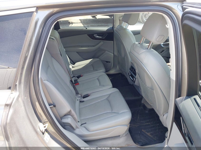 2017 Audi Q7 VIN WA1VAAF71HD007793 IAAI salvage auction — REAR END, Wait Title, sold $6,700 on 2026-07-24 (photo 8)