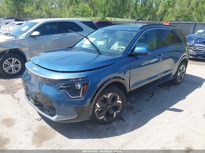 2023 Kia Niro VIN KNDCR3L14P5030978 IAAI salvage auction — FRONT END, Salvage (Missouri), sold $7,900 on 2026-08-01 (photo 2)