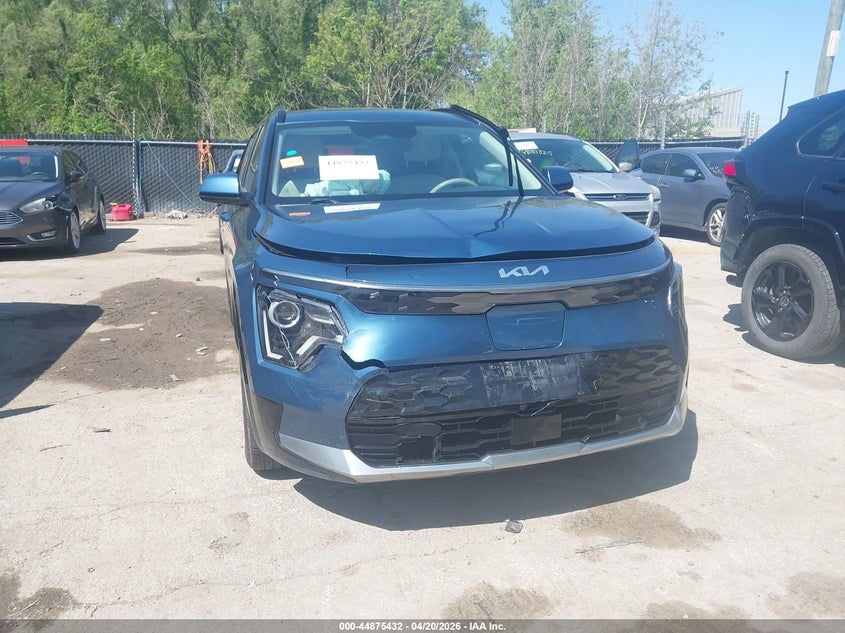 2023 Kia Niro VIN KNDCR3L14P5030978 IAAI salvage auction — FRONT END, Salvage (Missouri), sold $7,900 on 2026-08-01 (photo 6)