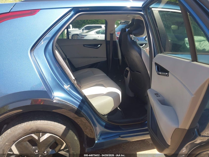 2023 Kia Niro VIN KNDCR3L14P5030978 IAAI salvage auction — FRONT END, Salvage (Missouri), sold $7,900 on 2026-08-01 (photo 8)