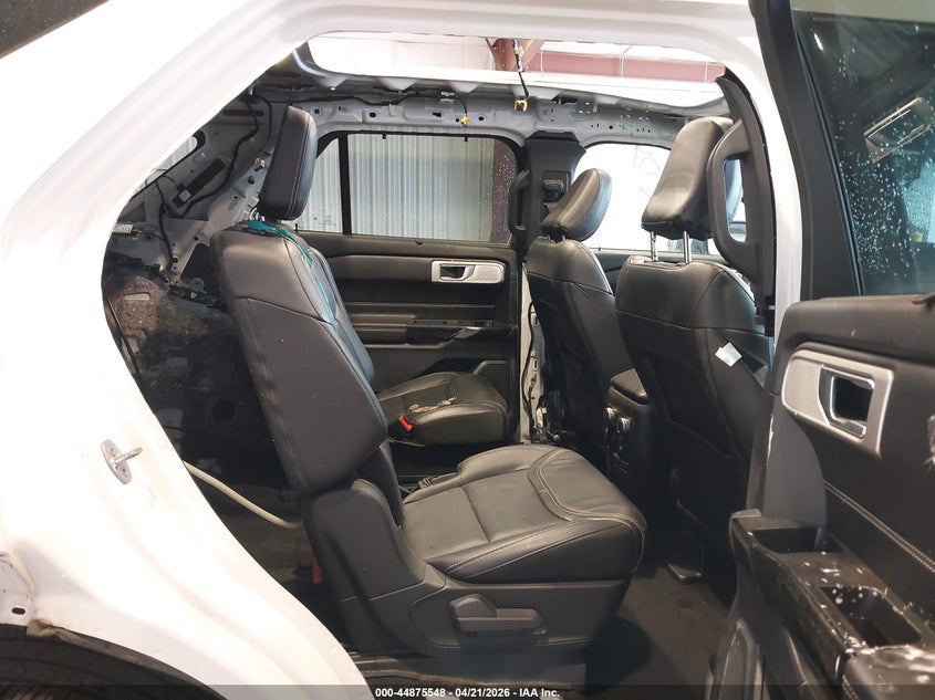 2022 Ford Explorer VIN 1FM5K8GC4NGA17988 IAAI salvage auction — FRONT & REAR, Salvage (Utah), sold $7,900 on 2026-07-29 (photo 8)