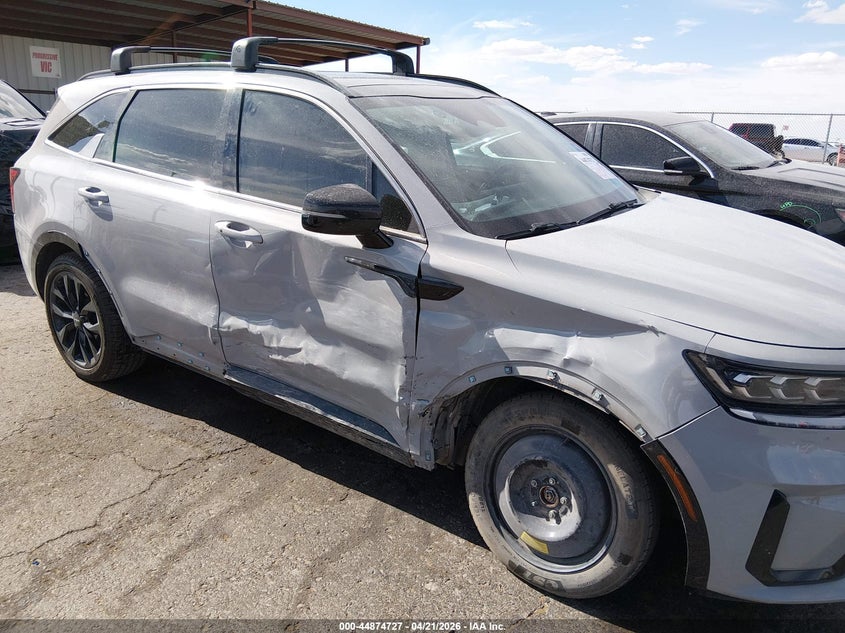 2022 Kia Sorento VIN 5XYRK4LF8NG095370 IAAI salvage auction — RIGHT SIDE, Original (Texas), sold $9,700 on 2026-07-08 (photo 6)