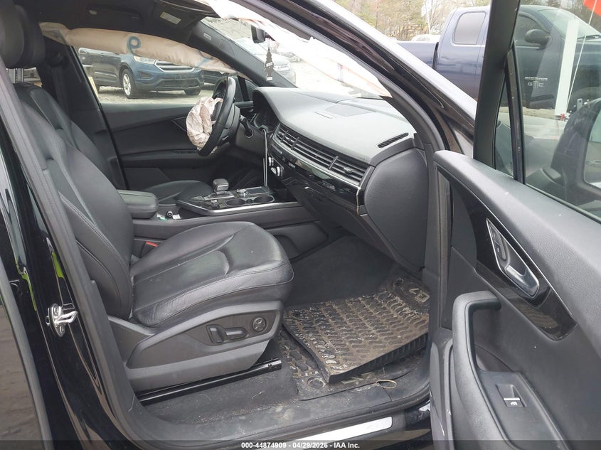 2019 Audi Q7 VIN WA1VAAF72KD047288 IAAI salvage auction — FRONT END, Salvage Title, sold $2,975 on 2026-07-15 (photo 5)