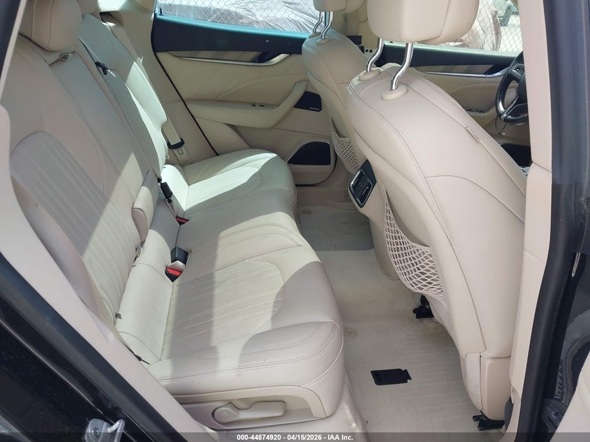 2021 Maserati Levante VIN ZN661XUL8MX372721 IAAI salvage auction — SIDE, Wait Title, sold $8,400 on 2026-08-12 (photo 8)