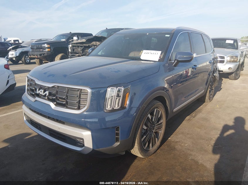 2024 Kia Telluride VIN 5XYP5DGC9RG523578 IAAI salvage auction — LEFT SIDE, Salvage Title, sold $13,150 on 2026-07-15 (photo 2)