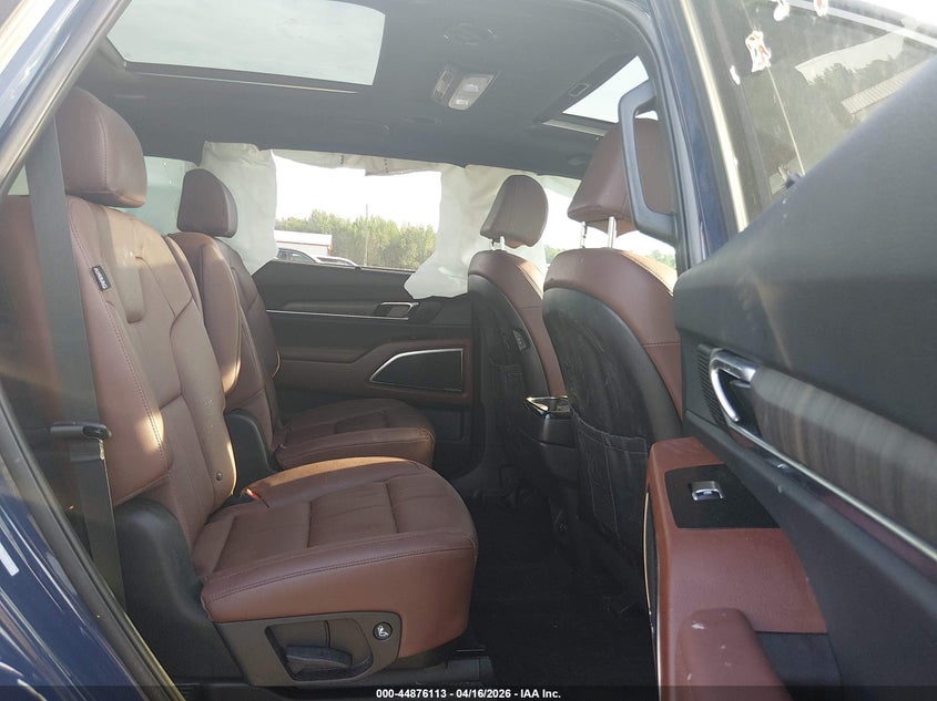 2024 Kia Telluride VIN 5XYP5DGC9RG523578 IAAI salvage auction — LEFT SIDE, Salvage Title, sold $13,150 on 2026-07-15 (photo 8)
