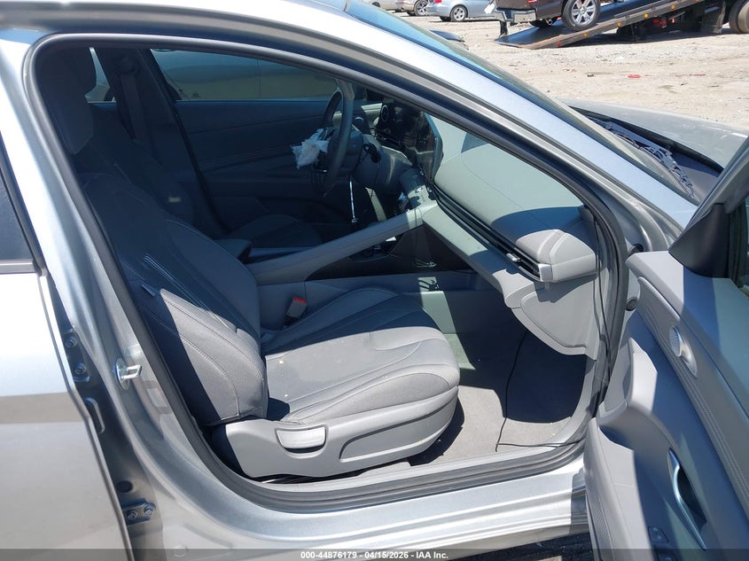 2023 Hyundai Elantra VIN 5NPLS4AG7PH090948 IAAI salvage auction — FRONT END, Salvage Title, sold $4,800 on 2026-07-29 (photo 5)