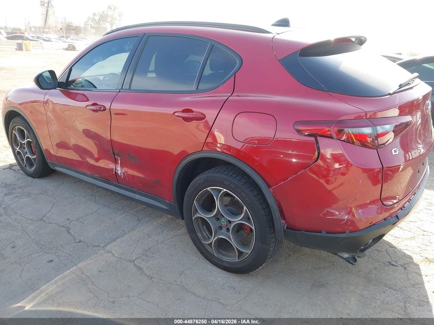 2019 Alfa romeo Stelvio VIN ZASPAKBN8K7C38888 IAAI salvage auction — REAR END, Salvage Title, sold $6,150 on 2026-07-22 (photo 3)