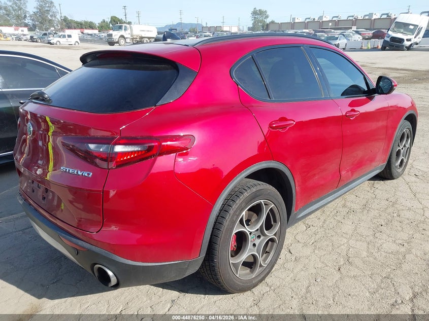 2019 Alfa romeo Stelvio VIN ZASPAKBN8K7C38888 IAAI salvage auction — REAR END, Salvage Title, sold $6,150 on 2026-07-22 (photo 4)