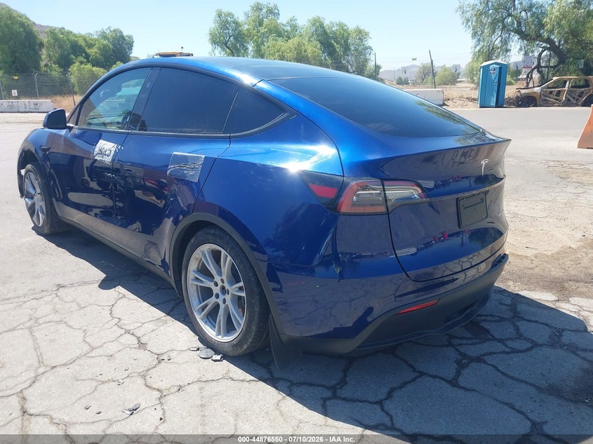 2023 Tesla Model y VIN 7SAYGDEE9PA211350 IAAI salvage auction — FRONT & REAR, Salvage (California), sold $10,250 on 2026-07-20 (photo 3)
