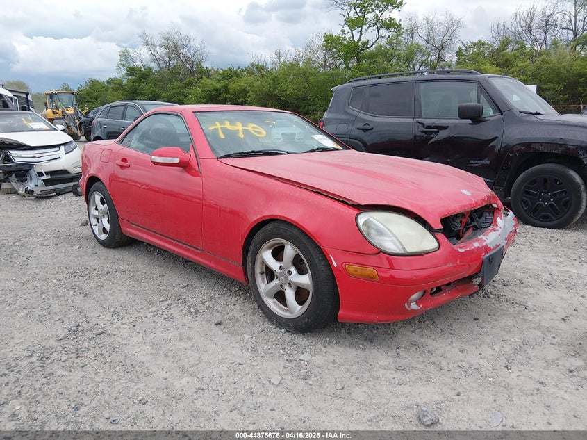 2002 Mercedes-benz Slk-klasse VIN WDBKK65F32F260149 IAAI salvage auction — FRONT END, Salvage (Ohio), sold $425 on 2026-07-28 (photo 1)