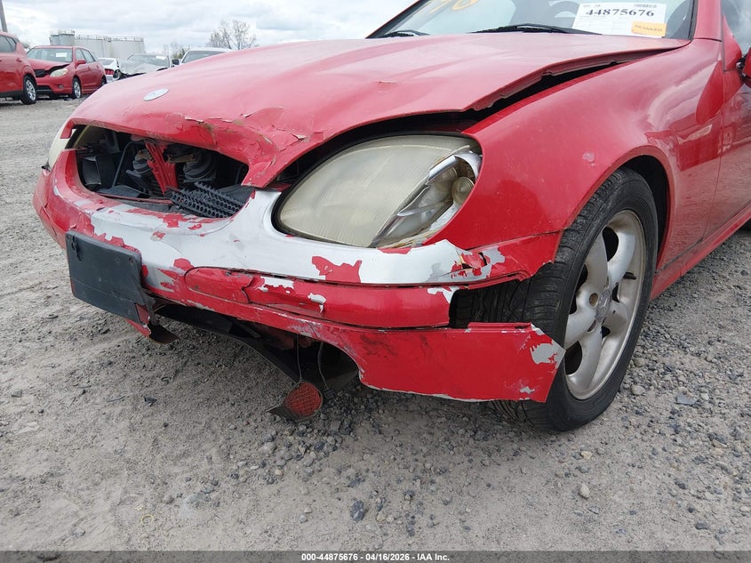 2002 Mercedes-benz Slk-klasse VIN WDBKK65F32F260149 IAAI salvage auction — FRONT END, Salvage (Ohio), sold $425 on 2026-07-28 (photo 6)