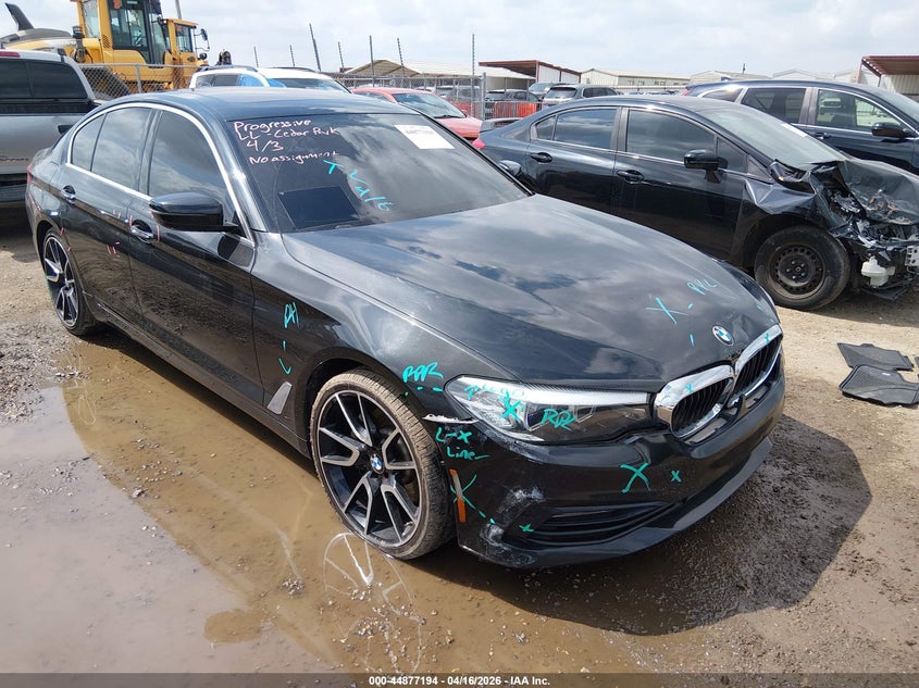2017 BMW 5er VIN WBAJA7C33HG907194 IAAI salvage auction — FRONT END, Original (Texas), sold $6,200 on 2026-07-07 (photo 1)