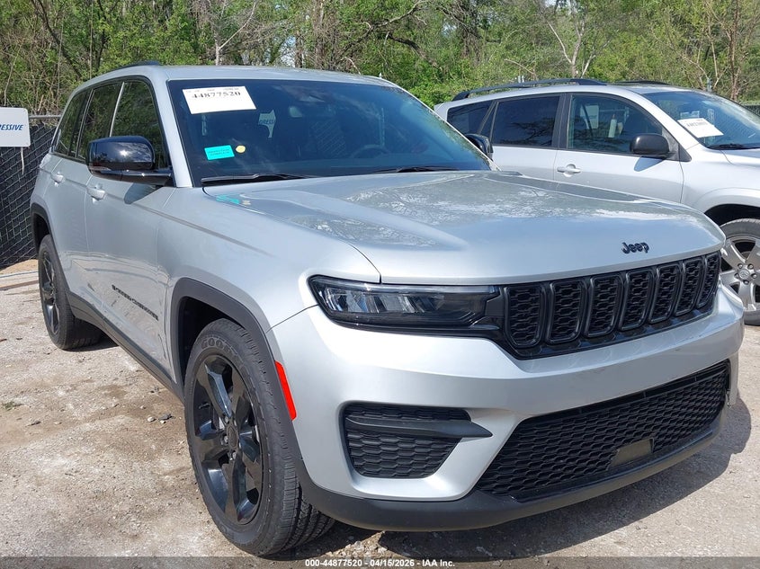 2024 Jeep Grand cherokee VIN 1C4RJHAG8R8512778 — IAAI salvage auction photo