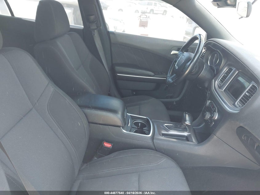 2019 Dodge Charger VIN 2C3CDXBG1KH709320 IAAI salvage auction — NORMAL WEAR, Wait Title, sold $0 on 2026-10-09 (photo 5)