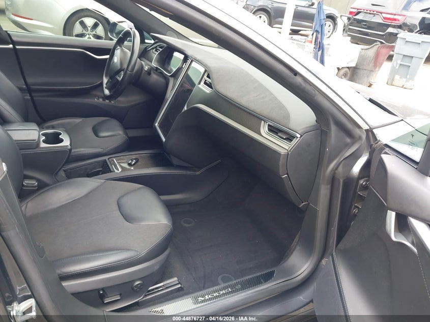 2016 Tesla Model s VIN 5YJSA1E14GF139766 IAAI salvage auction — UNDERCARRIAGE, Salvage Title, sold $4,200 on 2026-07-23 (photo 5)