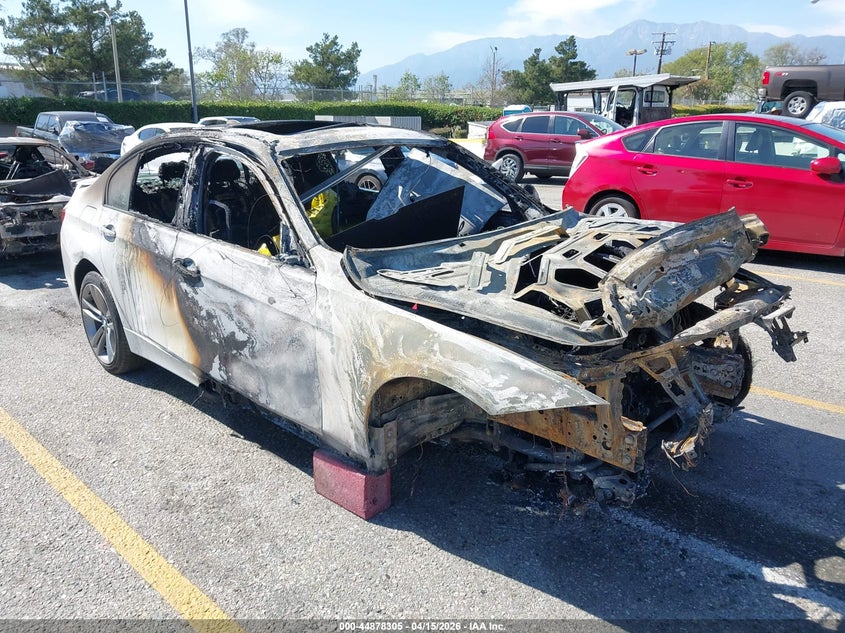 2016 BMW 3er VIN WBA8E9G5XGNT87385 IAAI salvage auction — TOTAL BURN, Non-Repairable (California), sold $125 on 2026-08-11 (photo 1)