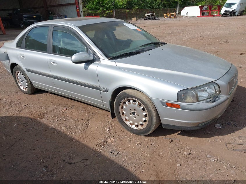 2000 Volvo S80 VIN YV1TS94D7Y1068675 IAAI salvage auction — NORMAL WEAR, Clear (Alabama), sold $350 on 2026-09-06 (photo 1)