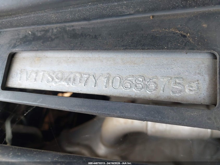 2000 Volvo S80 VIN YV1TS94D7Y1068675 IAAI salvage auction — NORMAL WEAR, Clear (Alabama), sold $350 on 2026-09-06 (photo 9)