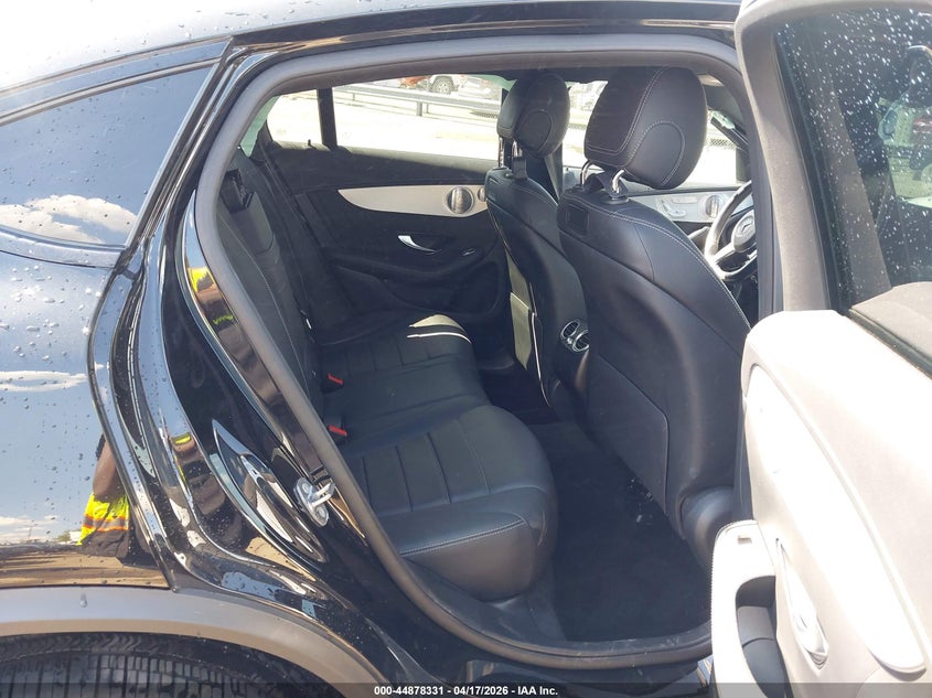 2019 Mercedes-benz Glc coupe VIN WDC0J4KB0KF669592 IAAI salvage auction — LEFT SIDE, Salvage Title, sold $14,350 on 2026-07-20 (photo 8)