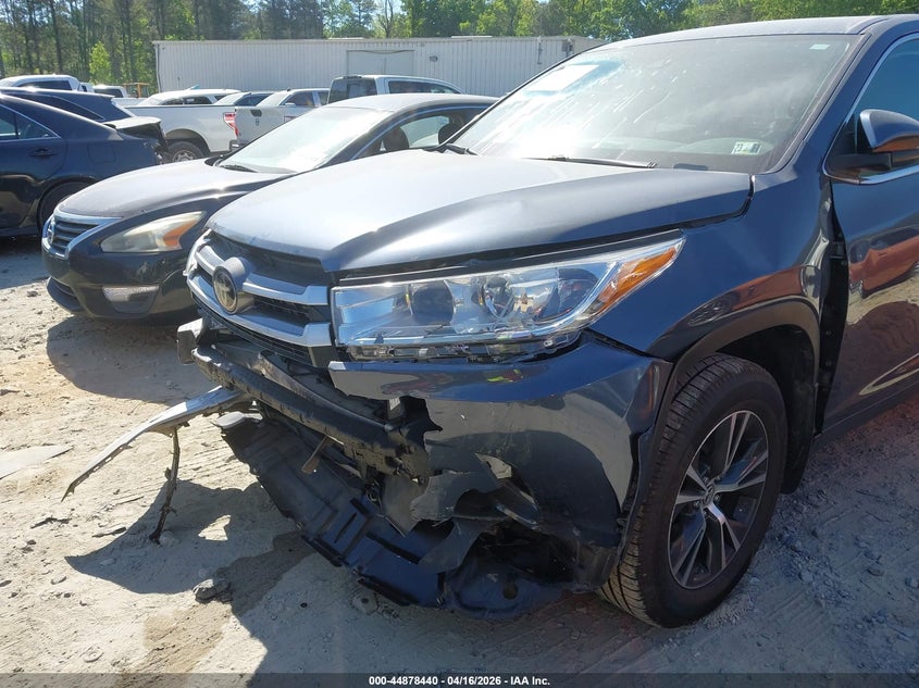 2019 Toyota Highlander VIN 5TDBZRFH2KS959349 IAAI salvage auction — FRONT END, Wait Title, sold $6,150 on 2026-07-21 (photo 6)