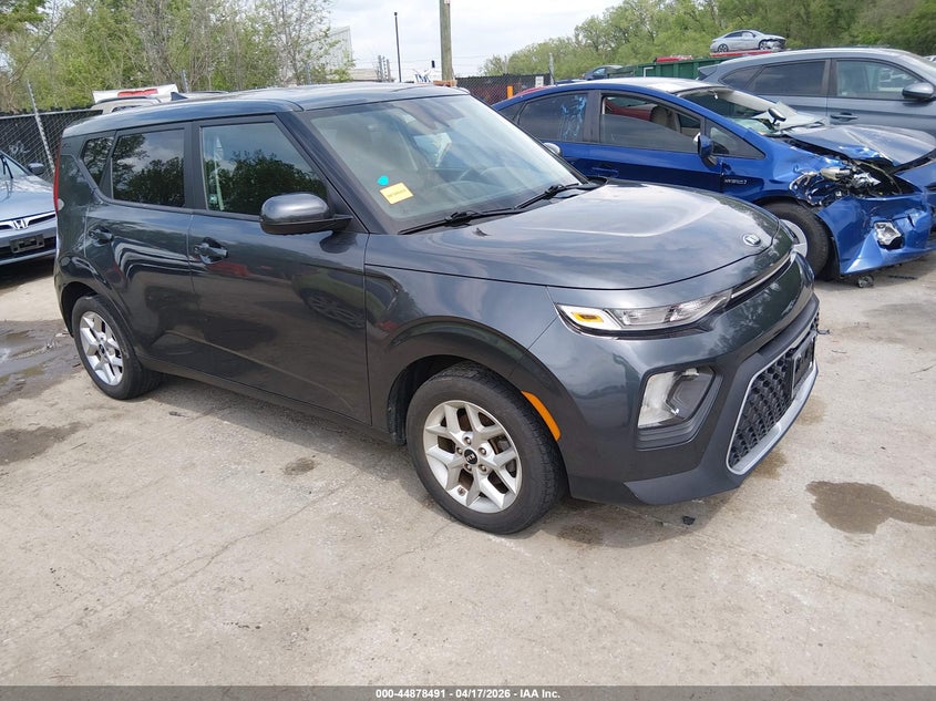 2020 Kia Soul VIN KNDJ23AU3L7103085 IAAI salvage auction — HAIL, Salvage Title, sold $3,600 on 2026-07-09 (photo 1)