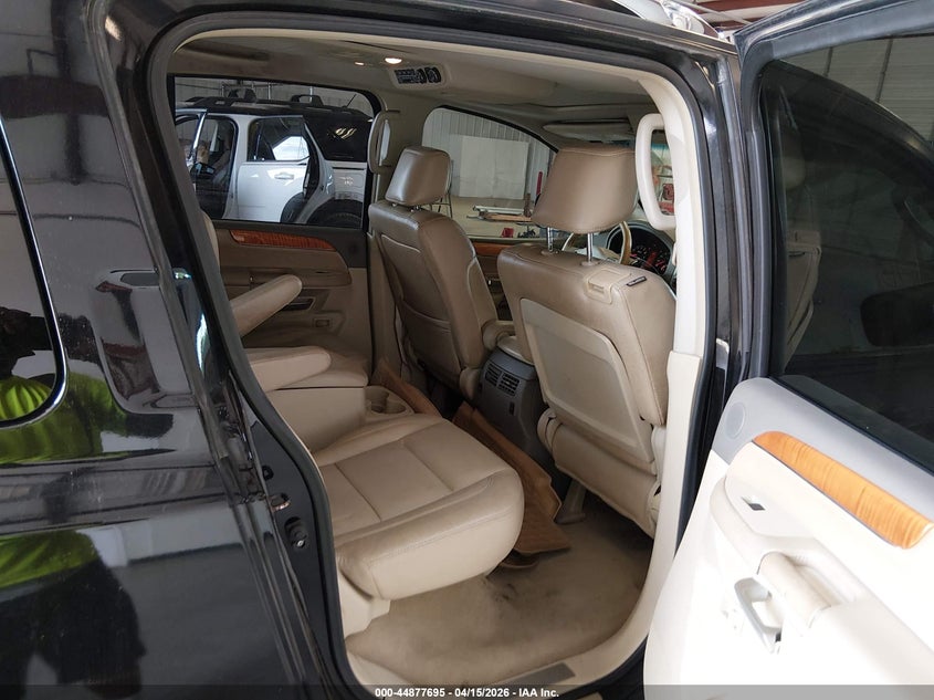 2010 Infiniti Qx56 VIN 5N3ZA0NF5AN907898 IAAI salvage auction — LEFT & RIGHT, Salvage (Louisiana), sold $25 on 2026-07-27 (photo 8)
