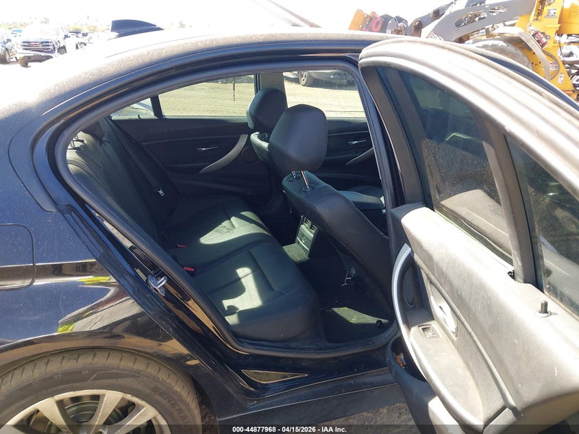 2018 BMW 3er VIN WBA8A9C52JAH14168 IAAI salvage auction — LEFT FRONT, Salvage (Arizona), sold $25 on 2026-07-21 (photo 8)