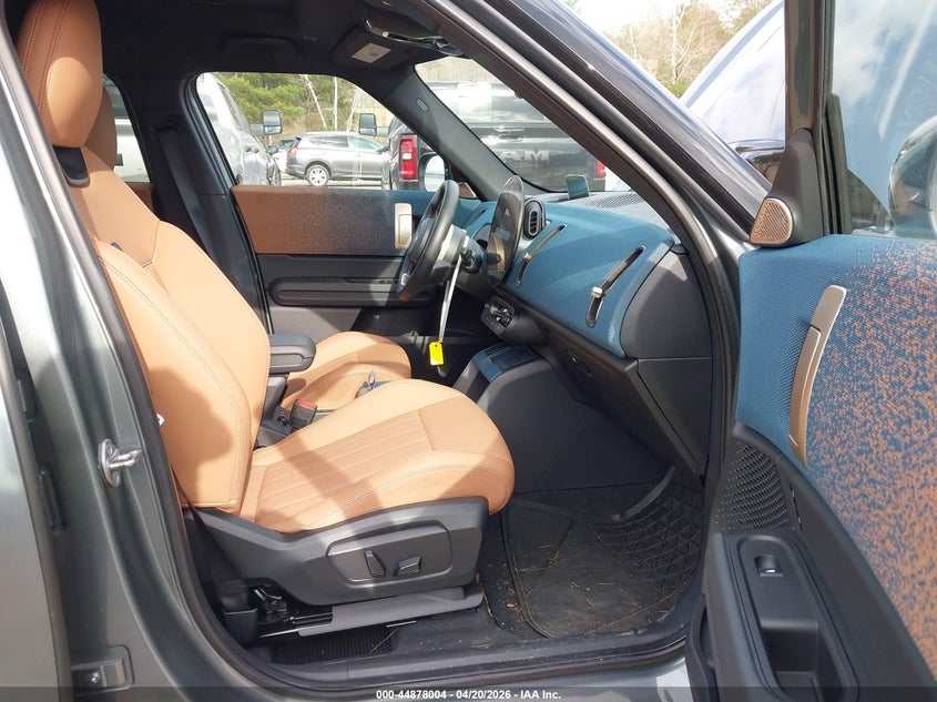 2025 Mini Countryman VIN WMZ23GA07S7R61177 IAAI salvage auction — LEFT REAR, Salvage (Massachusetts), sold $16,200 on 2026-07-22 (photo 5)